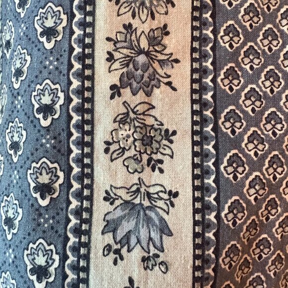 Vintage 100% Cotton Floral Blue White Pleated Mid Skirt  Made in U.S.A. Size XS - Picture 4 of 10